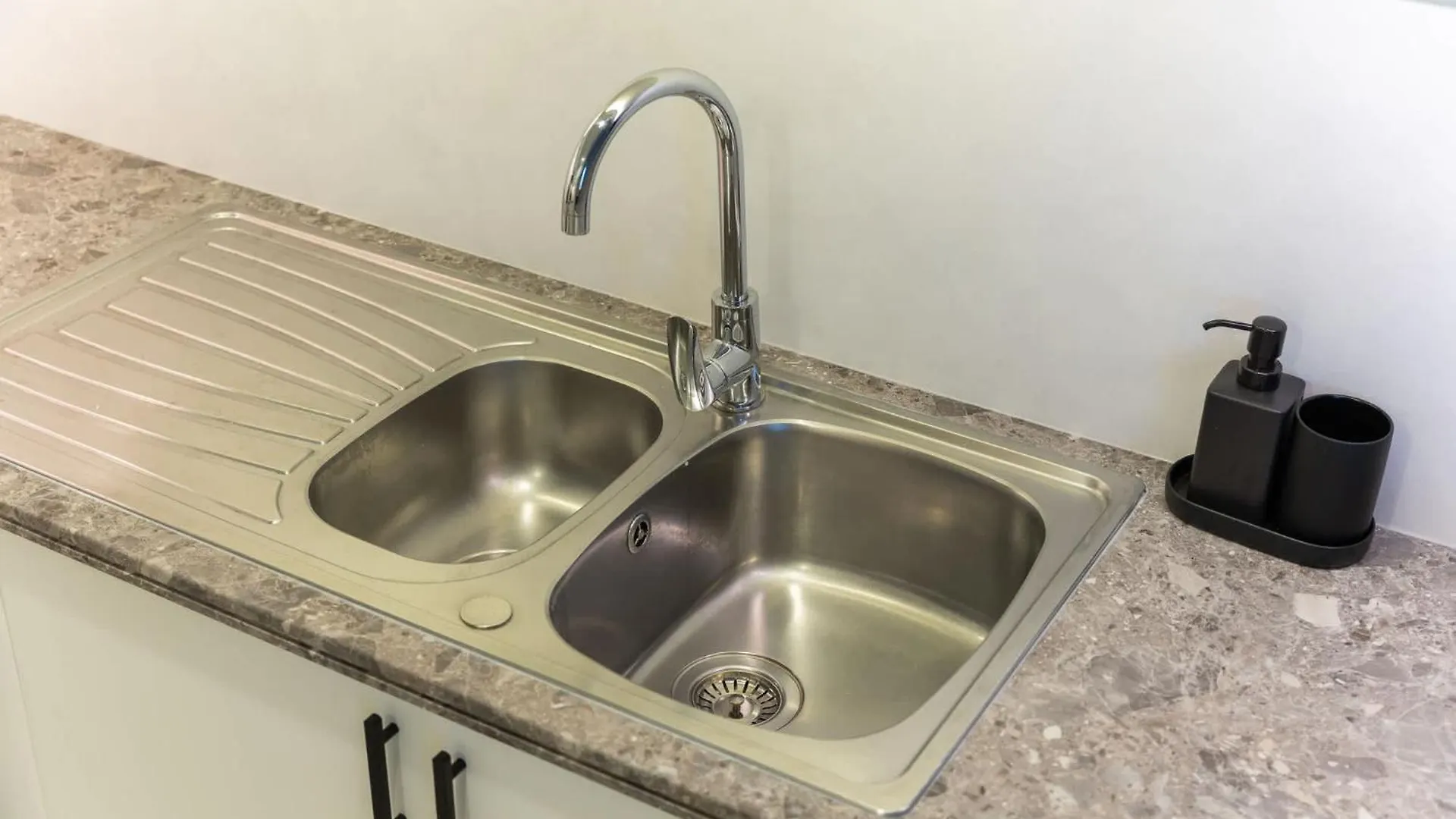 Prime 2Br Near Marina Mall & Tram Dubai